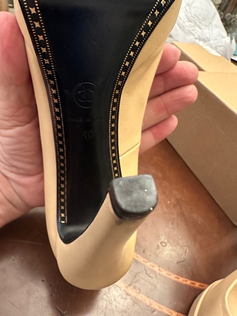 ✔️ CHANEL Cream and Black Two-Tone Platform Pumps - Picture 8 of 10